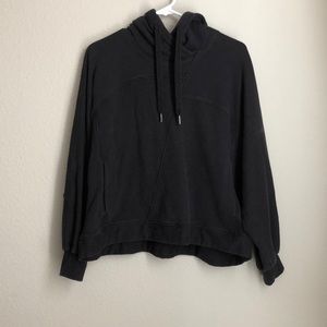 Lululemon oversized Cropped hoodie